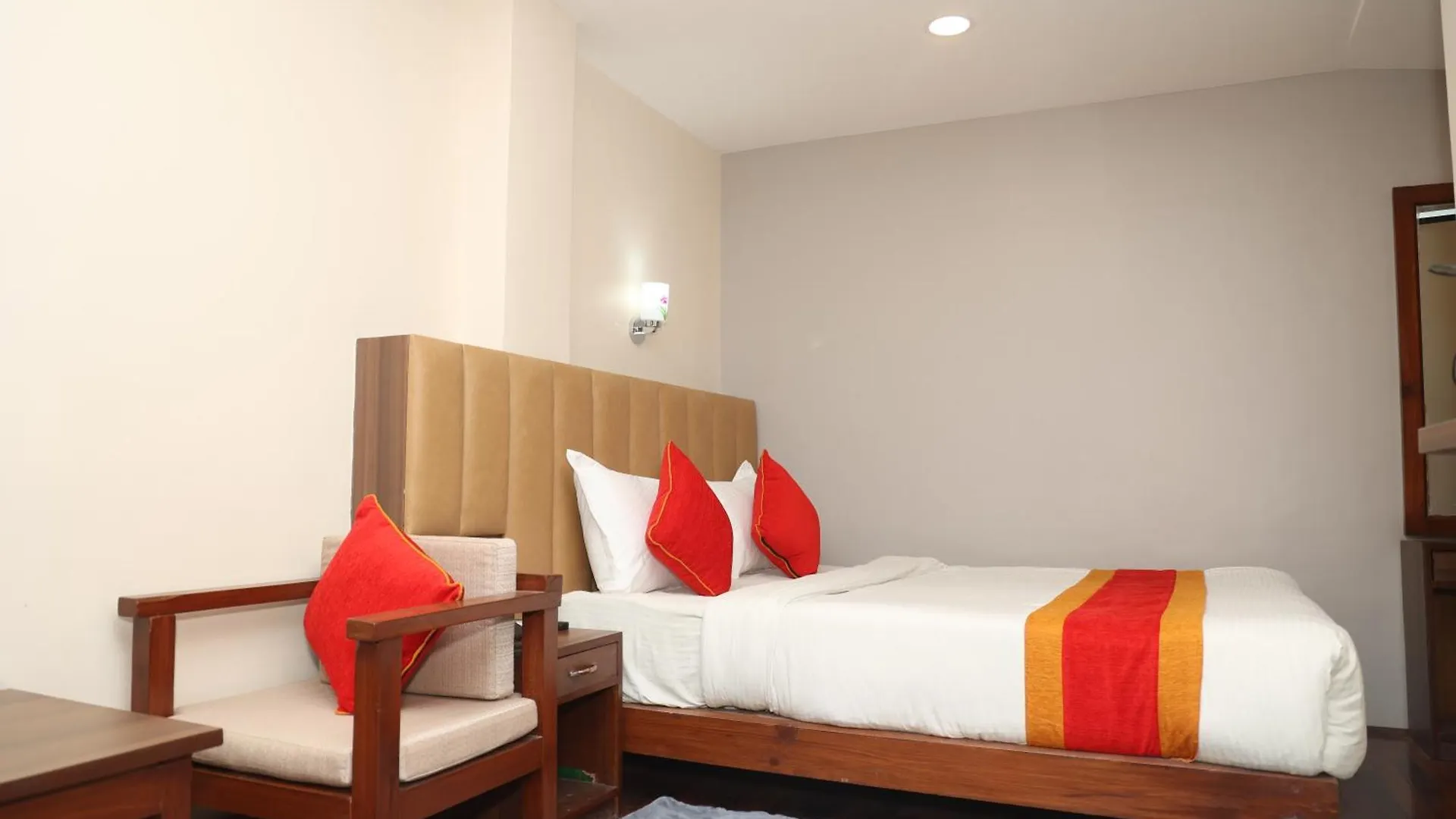 Redstone Regency Hotel 加德满都